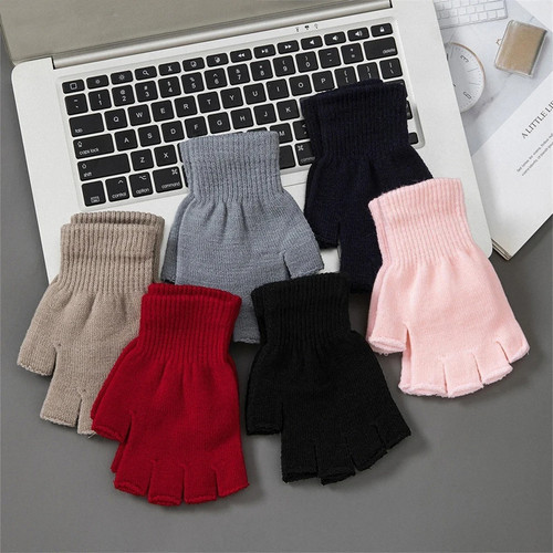 Pair black fingerless gloves - fingerless,